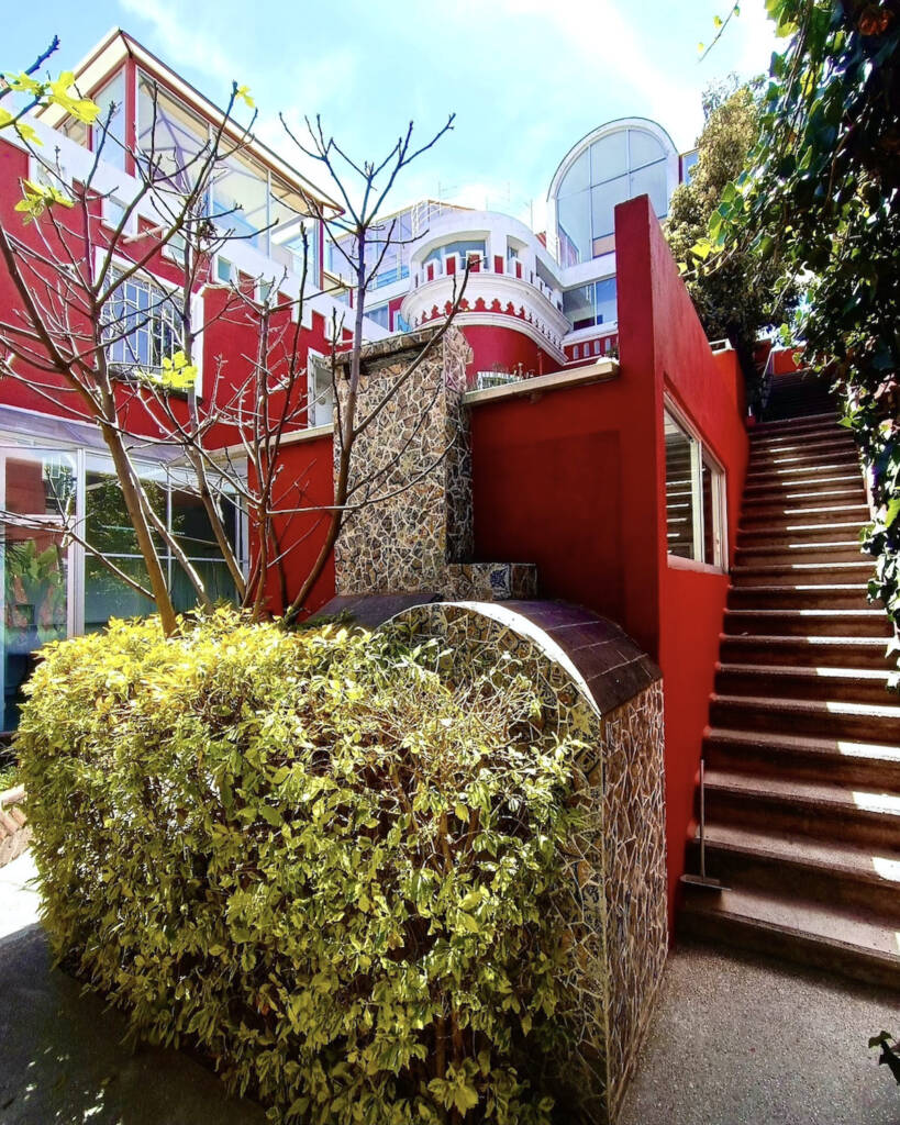 arquetopia back building 3